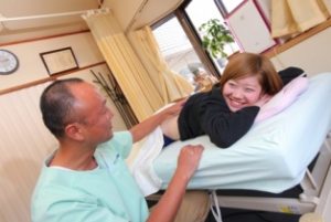 患者さんと談笑