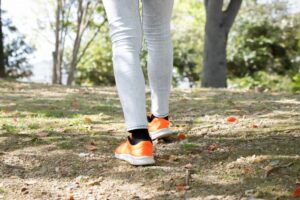 シューズやインソールの見直しを