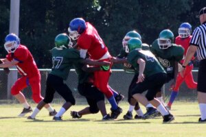 コンタクトスポーツによるむち打ち