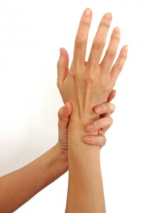 腕から手先にかけての痺れ