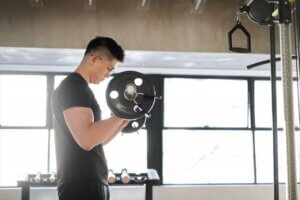 アームカールのし過ぎによる上腕二頭筋長頭腱炎