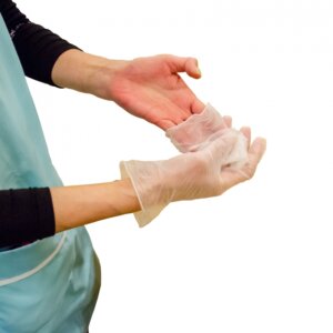 ディスポーザブル(使い捨て)針を使用