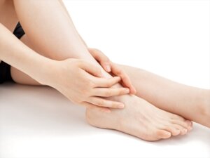 足根管症候群になる原因と症状