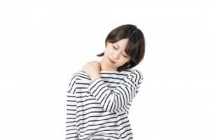 頭痛やこめかみの痛みは肩こりから