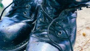 ヒール・パンプス・安全靴は足への大敵