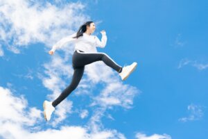 ジャンプや反復運動で足首に痛みが出やすい